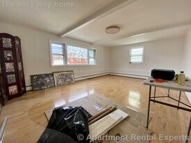 61 Gore St, Unit #2 in Cambridge, MA - Building Photo
