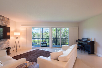 9130 SE Riverfront Terrace-Unit -L in Jupiter, FL - Building Photo - Building Photo