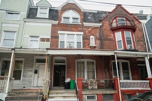 516 Tilghman St in Allentown, PA - Building Photo