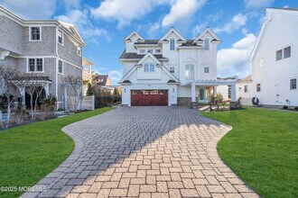 814 1st Ave in Sea Girt, NJ - Building Photo - Building Photo