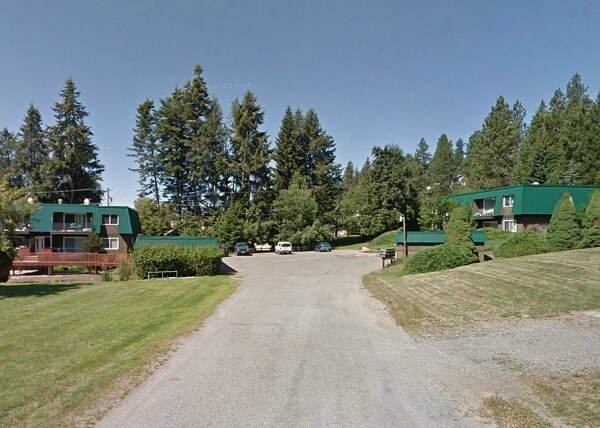 2432 E Stowe Ct in Coeur d'Alene, ID - Foto de edificio