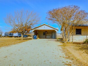 105 Double Creek Spur in Jarrell, TX - Building Photo - Building Photo