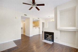 8501 W University Ave in Las Vegas, NV - Building Photo - Building Photo