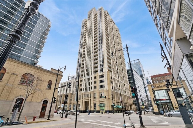 property at 1400 S Michigan Ave