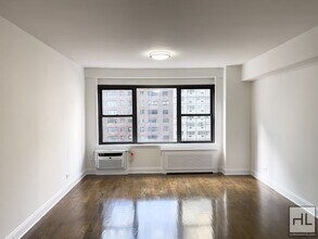 EAST 57 STREET, Unit 4F in New York, NY - Building Photo - Building Photo
