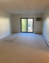 16 Winter St, Unit 23A in Waltham, MA - Building Photo