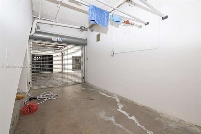 212 Washington Ave in Miami Beach, FL - Building Photo - Building Photo