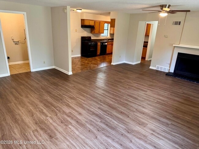 1580 Guilford Cove in Horn Lake, MS - Foto de edificio - Building Photo