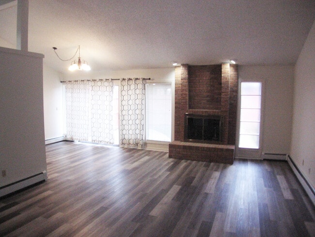 1155 Lakeside Dr, Unit 603 in Grand Junction, CO - Building Photo - Building Photo