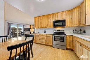 19033 Whirlaway Rd, Unit A in Eagle River, AK - Building Photo