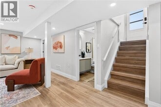 330 E 15th St in Hamilton, ON - Building Photo - Building Photo