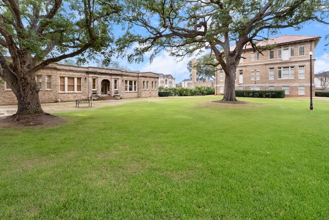 Mason Estates in Alexandria, LA - Building Photo - Building Photo