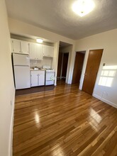 160 N Beacon St, Unit 12 in Boston, MA - Building Photo - Building Photo