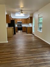 8629 Golf Creek Dr in Rogers, AR - Building Photo - Building Photo