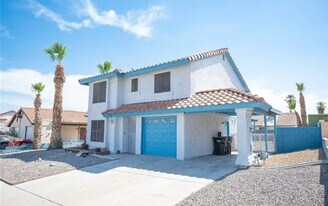3095 S Quantana Way in Laughlin, NV - Building Photo