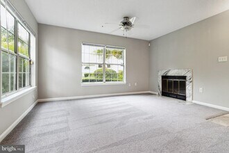 10531 Beacon Ridge Dr-Unit -13-101 in Bowie, MD - Building Photo - Building Photo