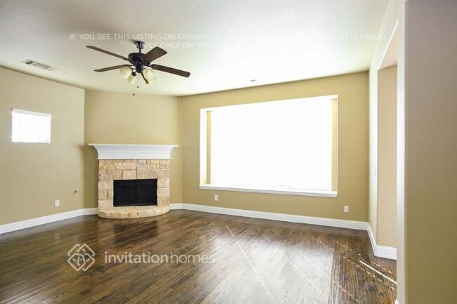 1204 Litchfield Ln in Burleson, TX - Building Photo - Building Photo
