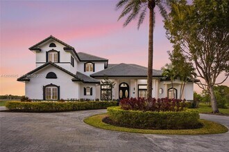 20401 SW 48th Pl in Southwest Ranches, FL - Foto de edificio - Building Photo