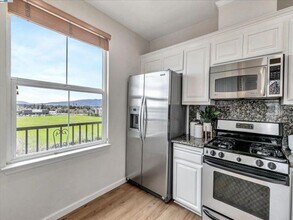 3275 Dublin Blvd in Dublin, CA - Foto de edificio - Building Photo