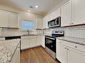 227 Ivy Brook Dr in Dallas, GA - Building Photo - Building Photo