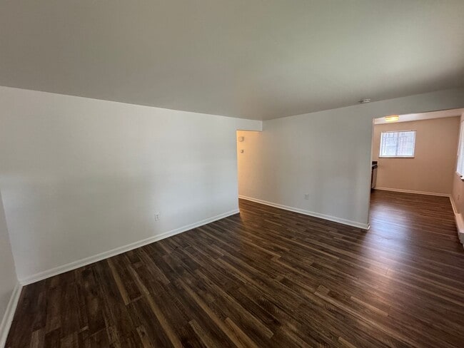 property at 1402 Hoyt St