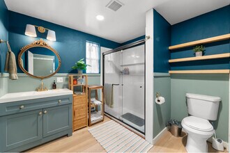 303 Pioneer St in Ridgefield, WA - Foto de edificio - Building Photo