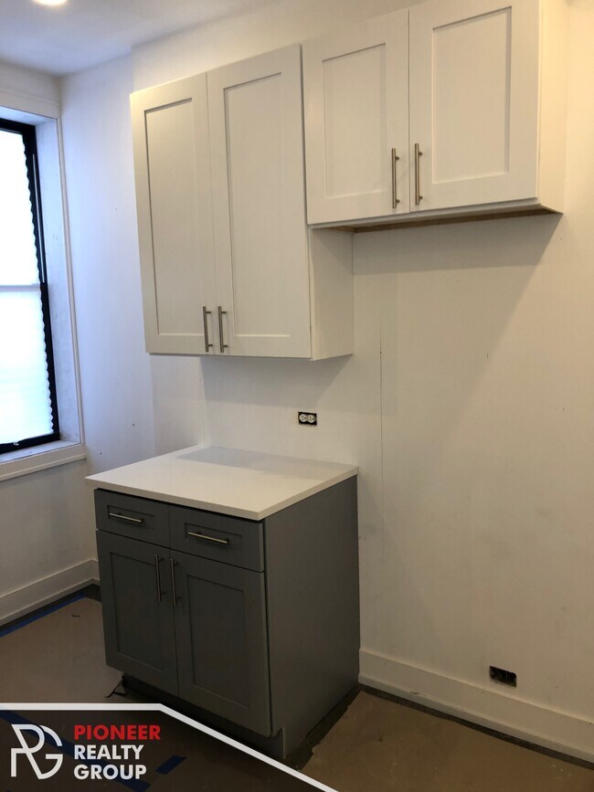 2878 N Clark St in Chicago, IL - Building Photo - Building Photo