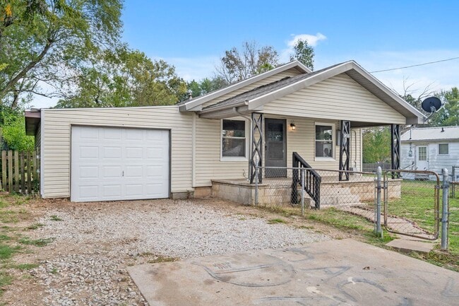 1416 N Ethyl Ave in Springfield, MO - Building Photo - Building Photo