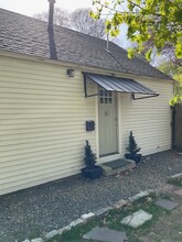 24 Chestnut St in Hamilton, MA - Building Photo - Building Photo