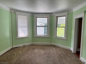 68 Clifford St in East Orange, NJ - Building Photo - Building Photo