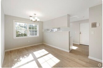 200 S Bedford St in Woburn, MA - Building Photo - Building Photo