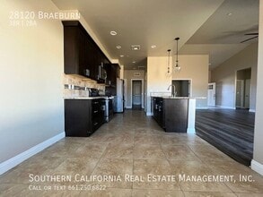 28120 Braeburn Dr in Tehachapi, CA - Building Photo - Building Photo