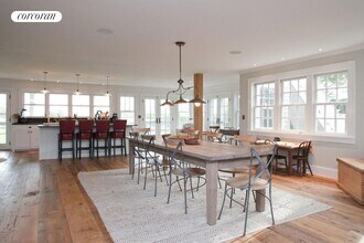 12 Osborn Farm Ln in Wainscott, NY - Building Photo - Building Photo