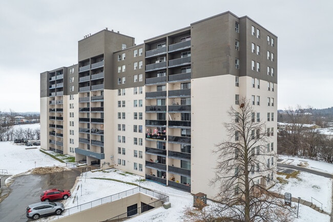 Kingswood II in Peterborough, ON - Building Photo - Building Photo