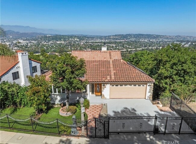 property at 3916 Carnavon Way