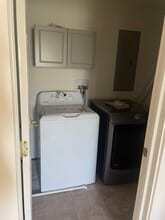 222 W Golden Eagle Cir, Unit Basement Apartment in Saint George, UT - Building Photo - Building Photo