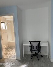 13 Dawn Ct in Tinton Falls, NJ - Building Photo - Building Photo