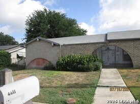 4431 Myrna Dr in San Antonio, TX - Building Photo