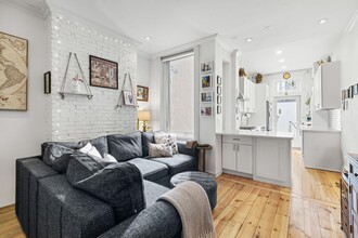 706 Willow Ave in Hoboken, NJ - Building Photo - Building Photo