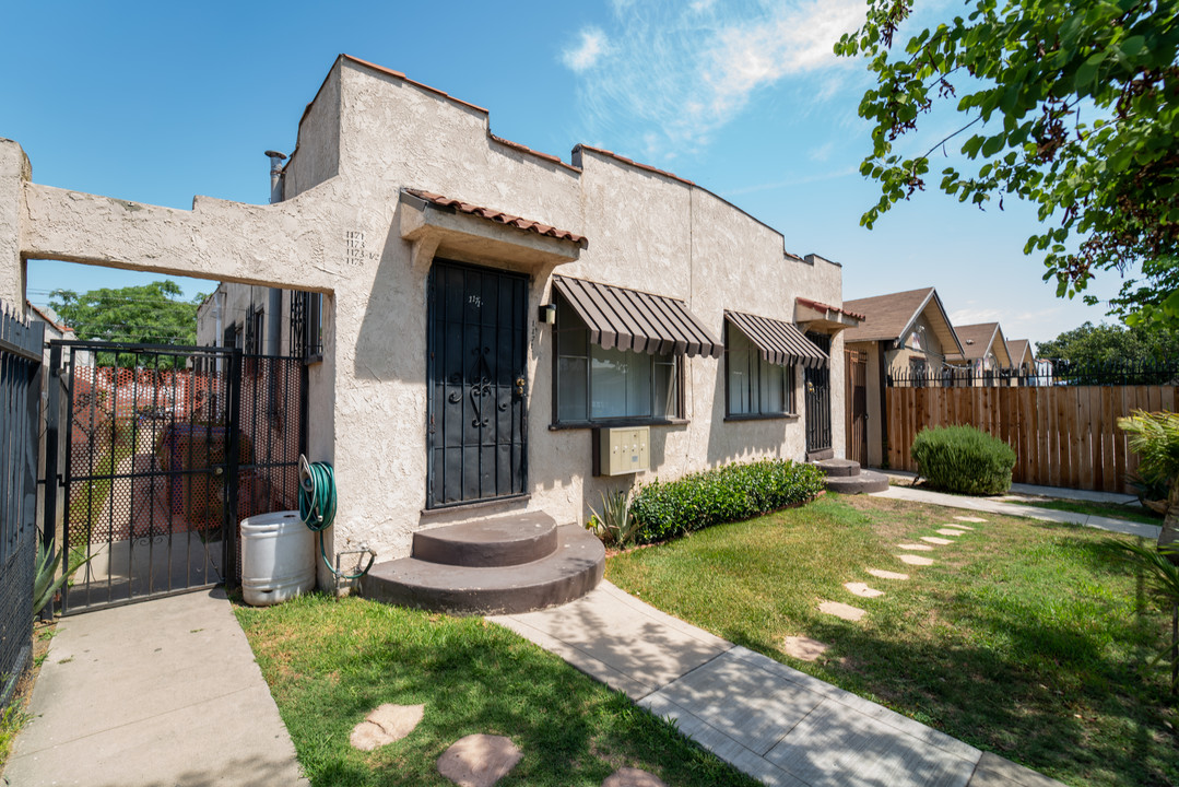 1171 E 64th St in Los Angeles, CA - Building Photo