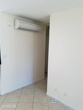 1231 NE 23rd Ave in Pompano Beach, FL - Foto de edificio - Building Photo