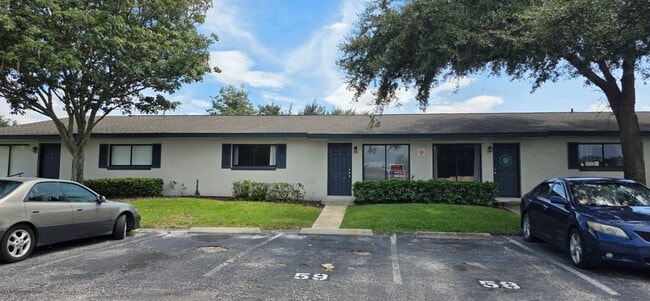 property at 605 Northlake Blvd
