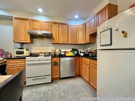 179 Northampton St, Unit 3 in Boston, MA - Building Photo