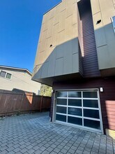 709 15th Ave in Seattle, WA - Building Photo - Building Photo