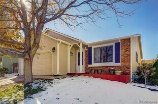 4241 S Fundy Way in Aurora, CO - Building Photo