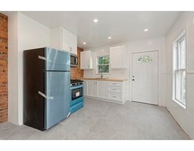 55 Hano St in Boston, MA - Foto de edificio - Building Photo