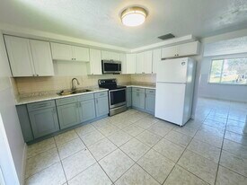 8341 Wilkins St in Port Richey, FL - Building Photo