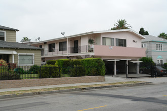 243 S Hoover St in Los Angeles, CA - Building Photo - Building Photo