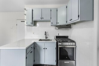 676 Chestnut St in Kearny, NJ - Building Photo - Building Photo