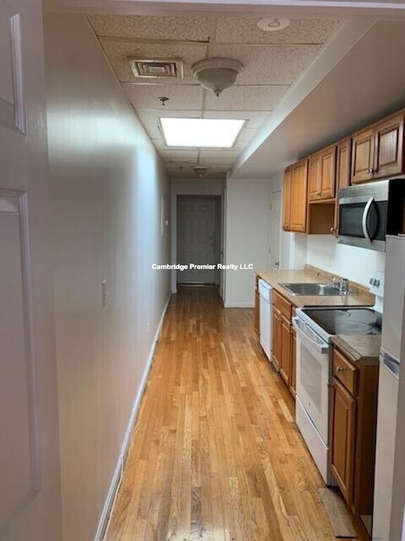 22 High St Apartments and Nearby Medford Apartments For Rent Medford, MA